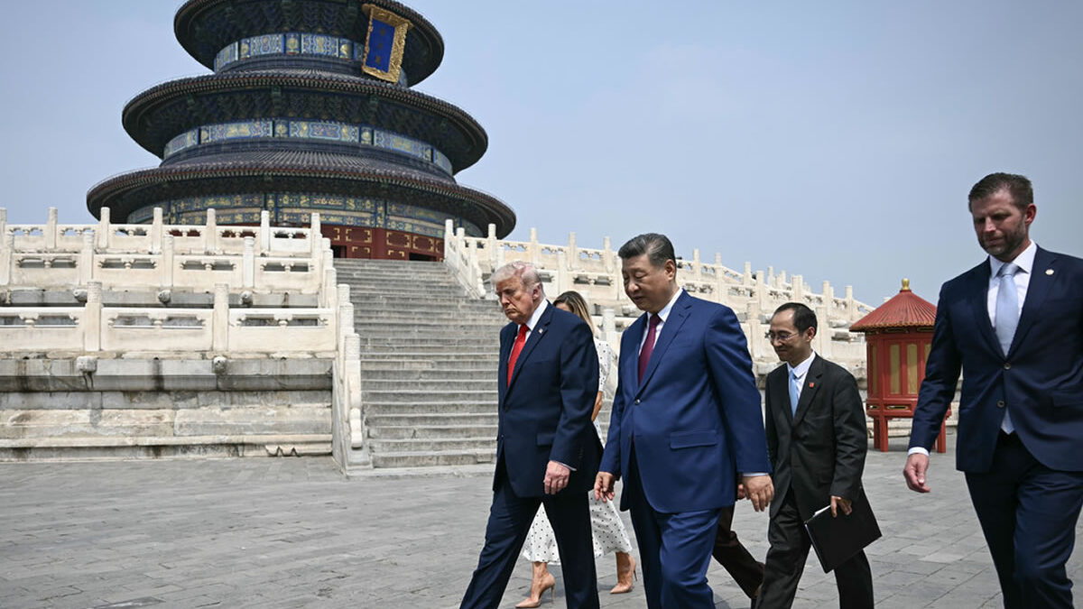 Trump evita responder preguntas en su primer encuentro con Xi Jinping