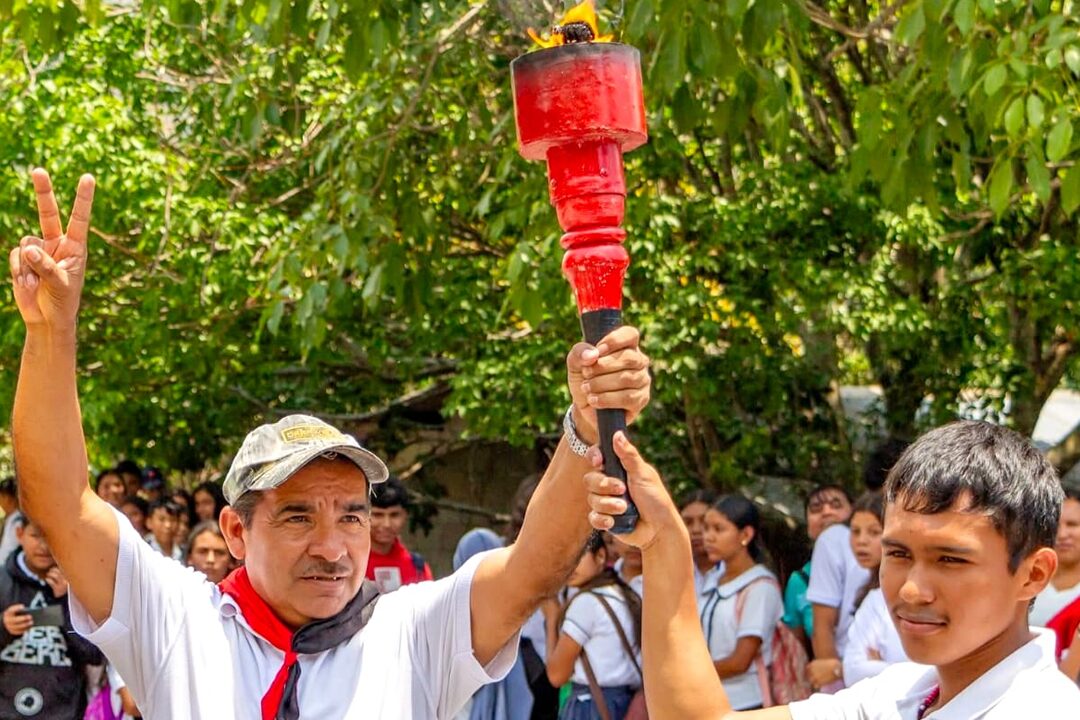 Jóvenes en Dipilto celebran Día de la Dignidad con antorchas