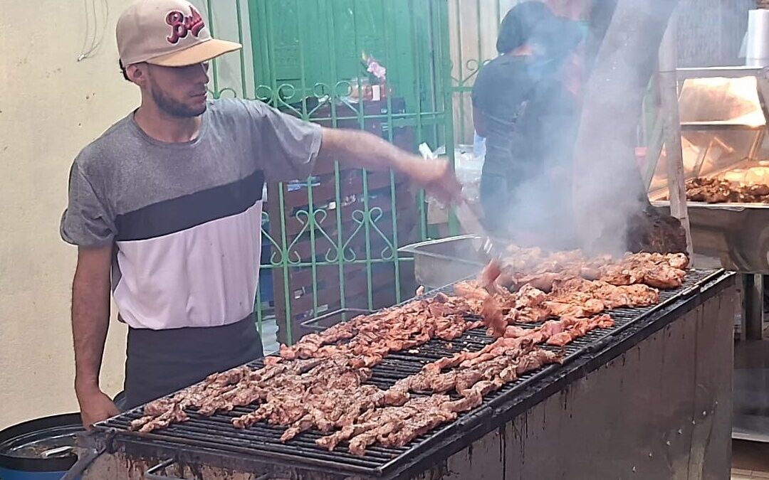 Negocio de asados Don Managua abre sucursal y genera nuevos empleos