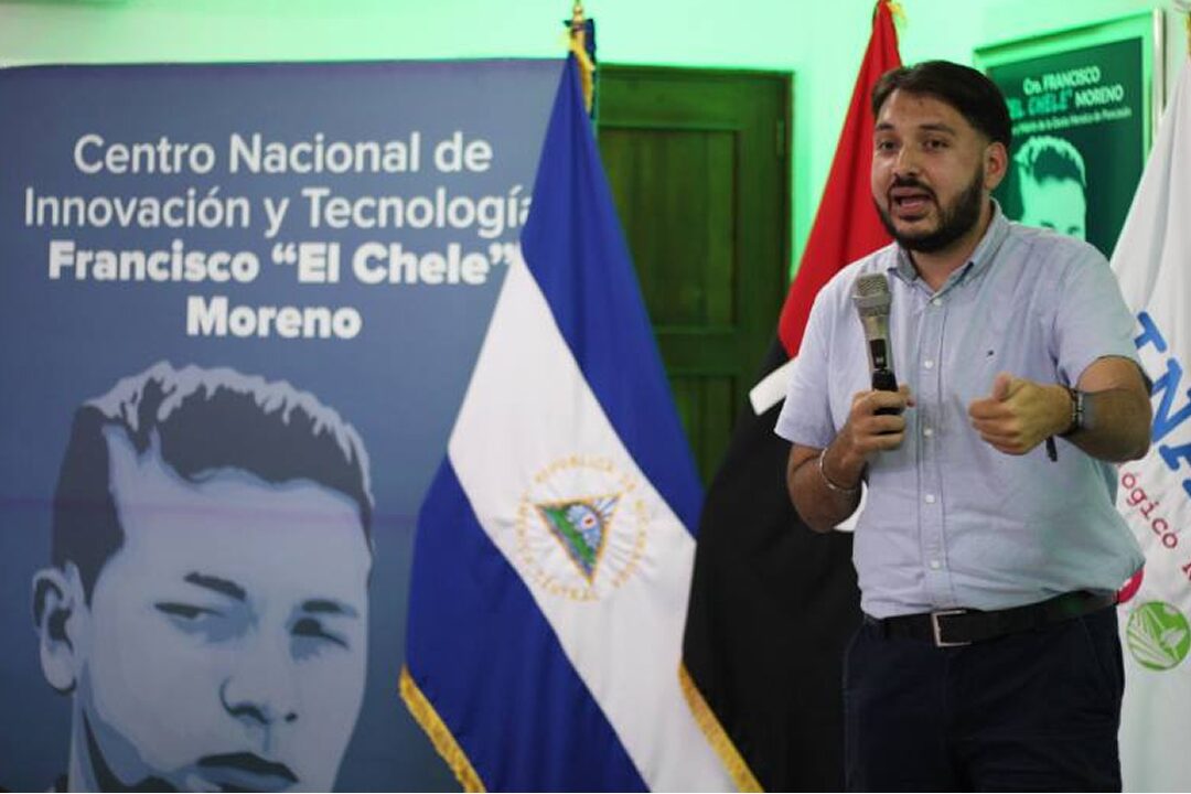 Servidores públicos nicaragüenses culminan talleres en Inteligencia Artificial
