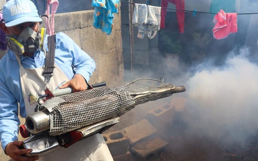 Más de 800 viviendas atendidas en jornada contra epidemias en Ayapal