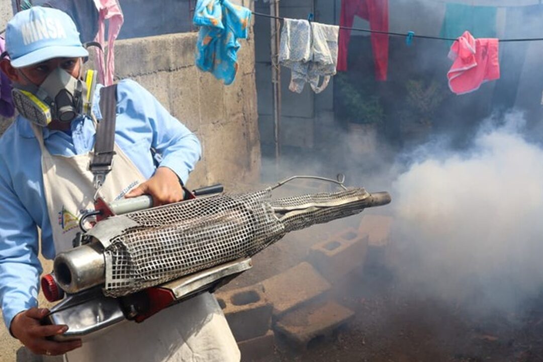 Más de 800 viviendas atendidas en jornada contra epidemias en Ayapal