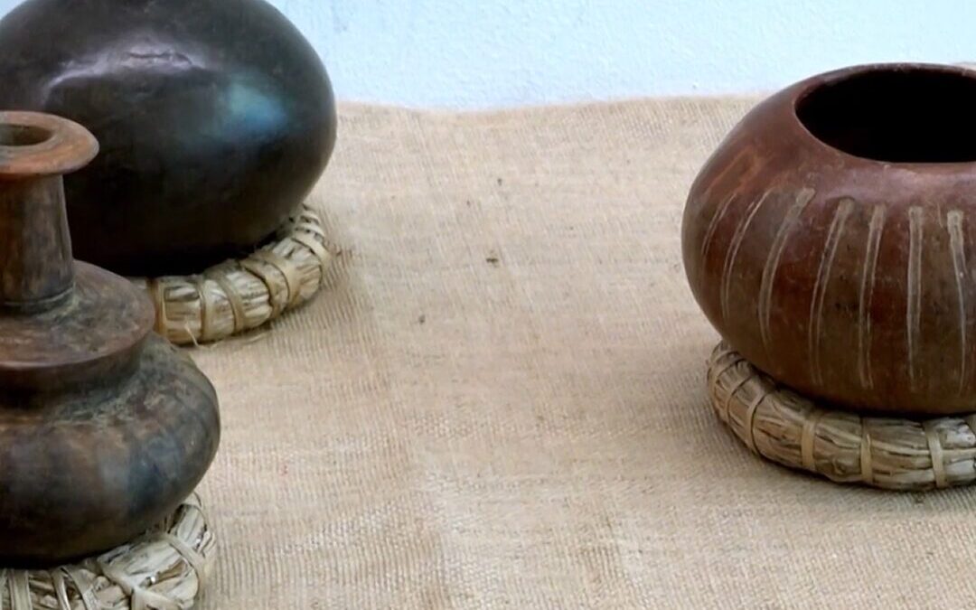 Piezas arqueológicas son exhibidas en la Expo Patrimonio Vivo