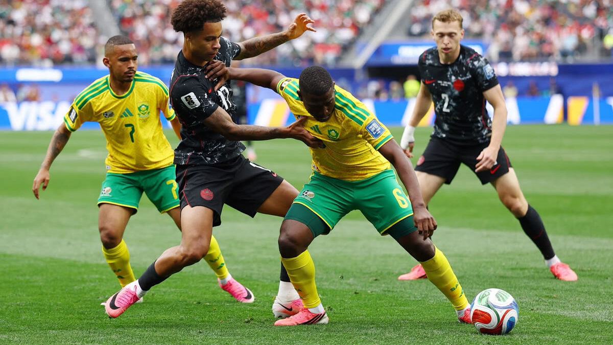 Canadá vence a Sudáfrica en el último minuto y avanza a octavos