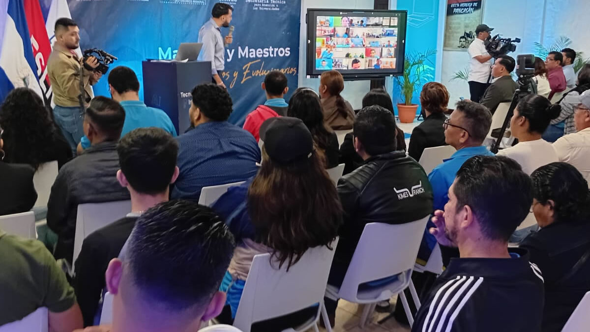 Docentes fortalecen la enseñanza técnica en Nicaragua con IA
