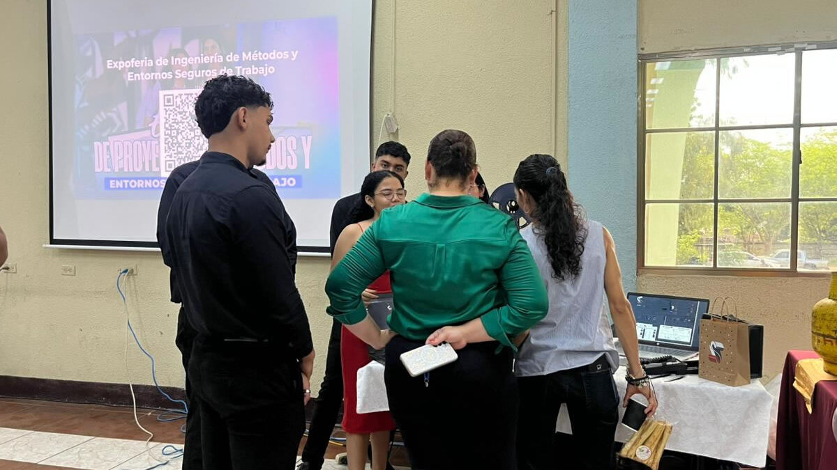 Expoferia universitaria destaca el uso de tecnologías modernas