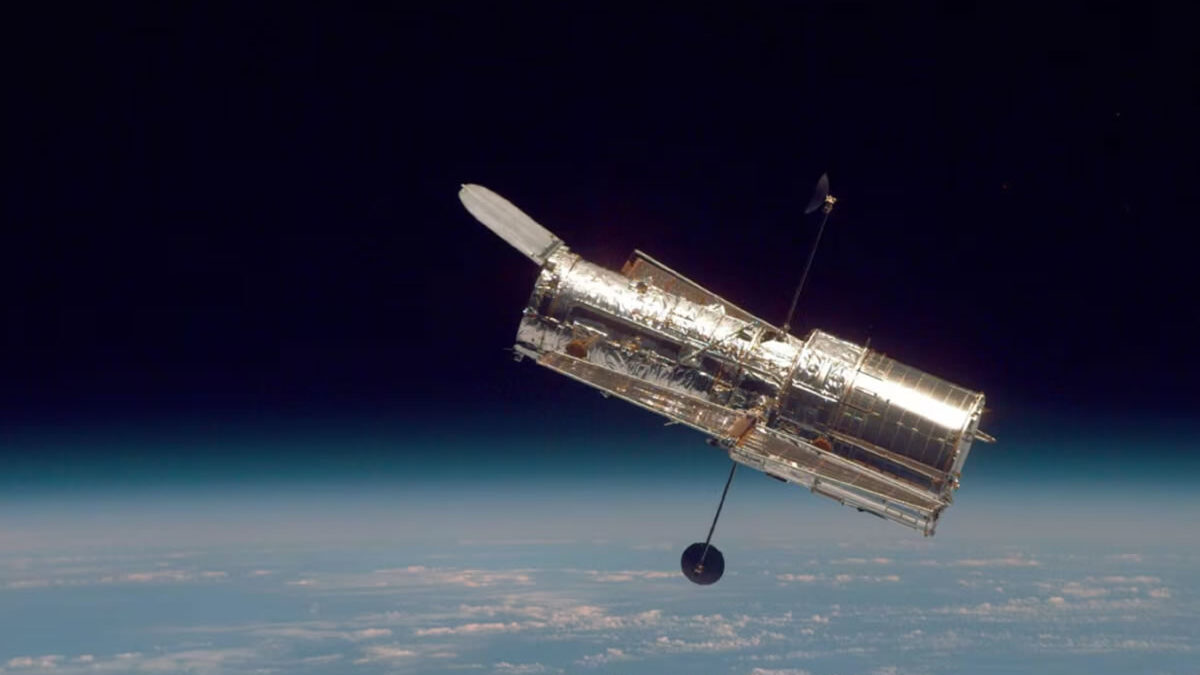 La NASA advierte que los satélites comerciales ciegan a los telescopios