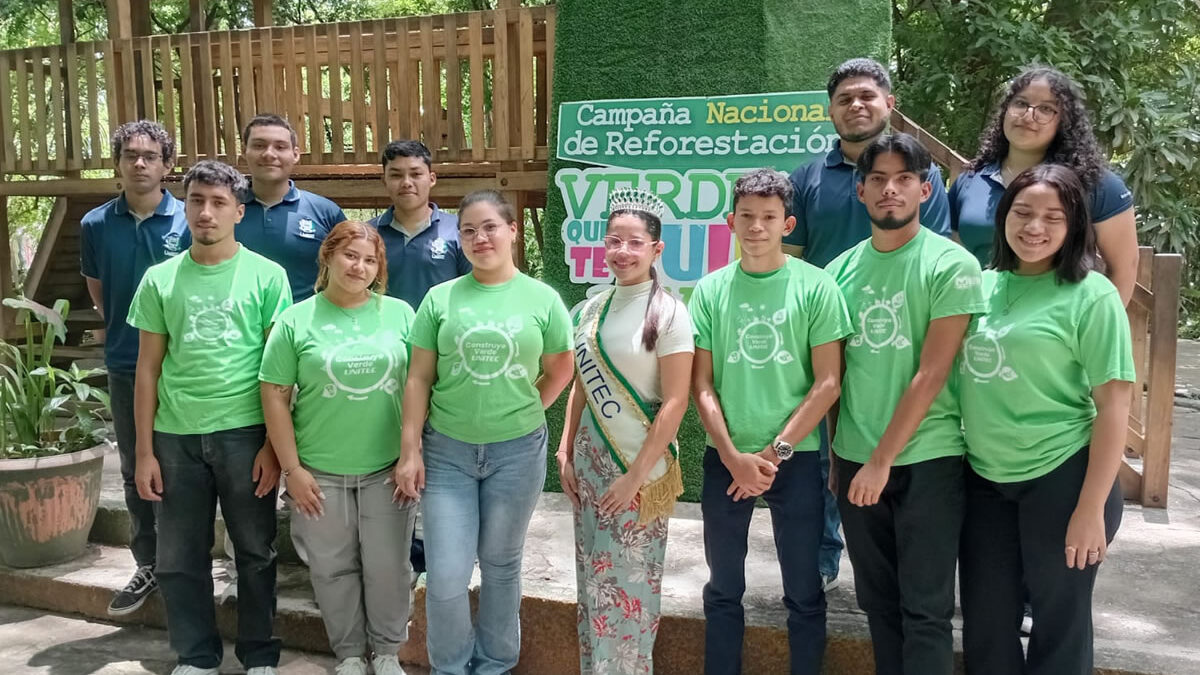 Universitarios visitan el Arboretum Nacional para fortalecer conciencia ambiental