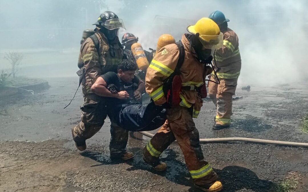 Bomberos de Nicaragua fortalecen capacidad de respuesta ante incendios