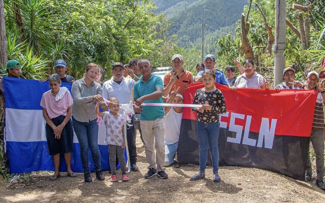 Electrificación lleva desarrollo y bienestar a familias de Dipilto