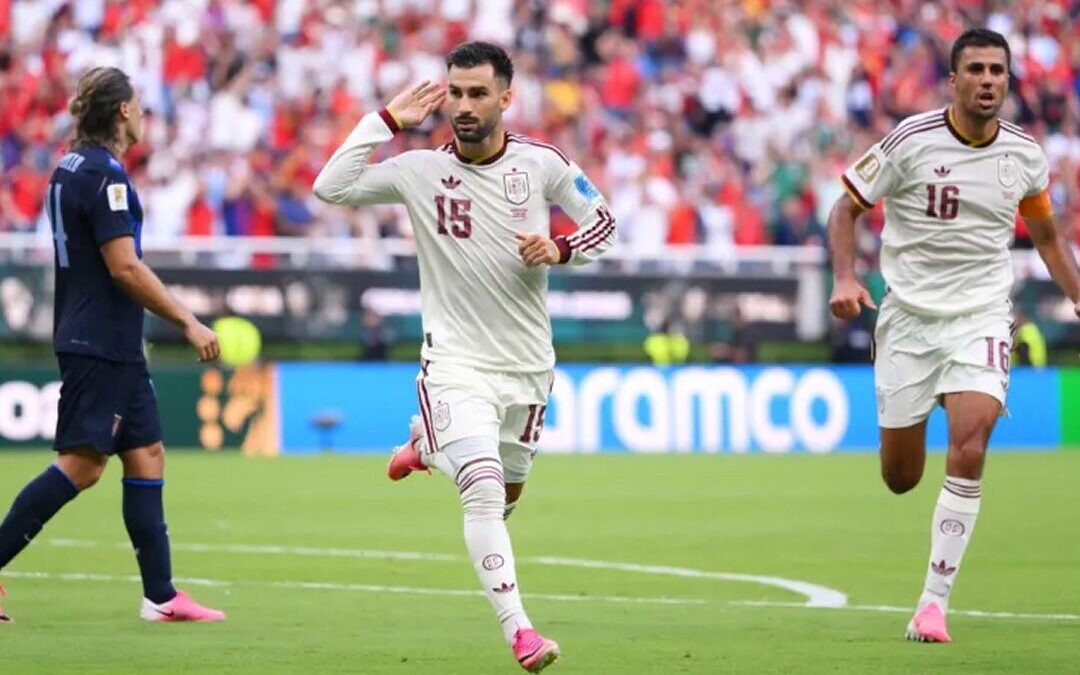 España vence a Uruguay y avanza como líder del Grupo H