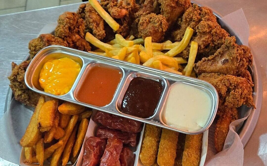 “Mery Fast Food” destaca por su atractiva oferta gastronómica