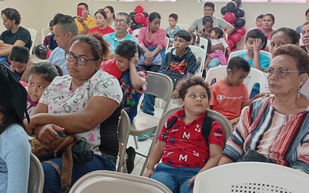 Minsa fortalece la atención auditiva y del habla para la niñez