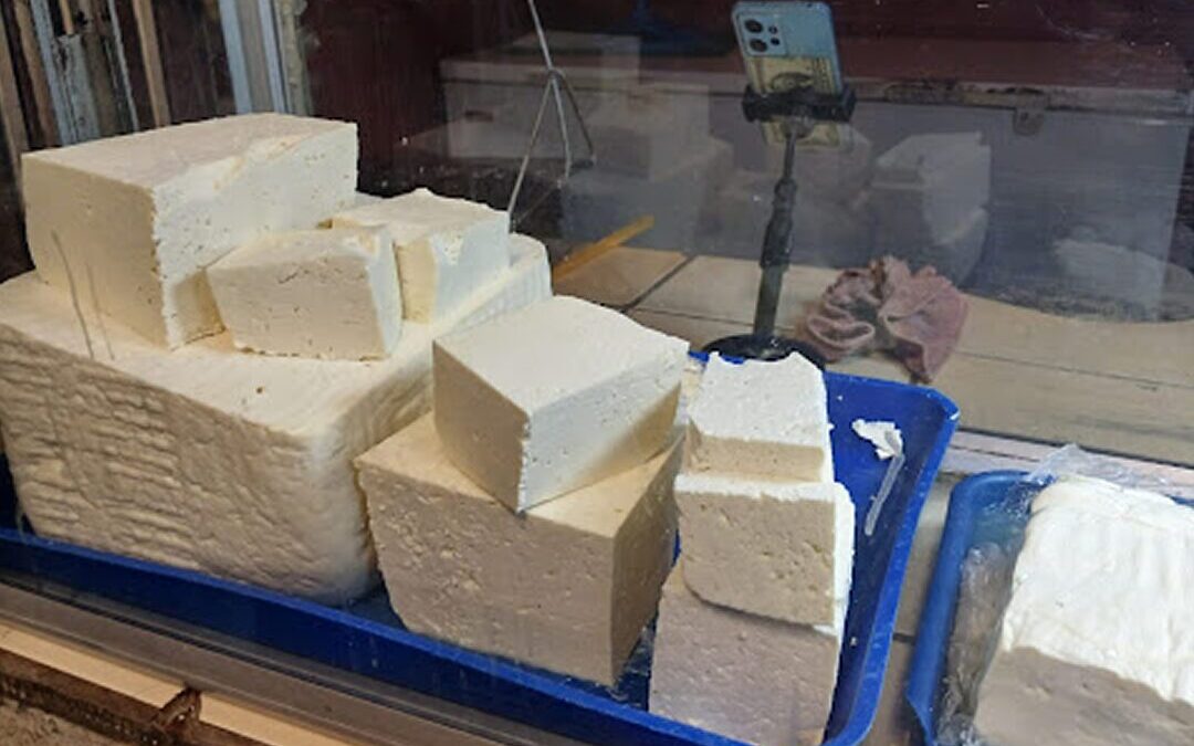 Consumidores encuentran más barato el queso en el Roberto Huembes