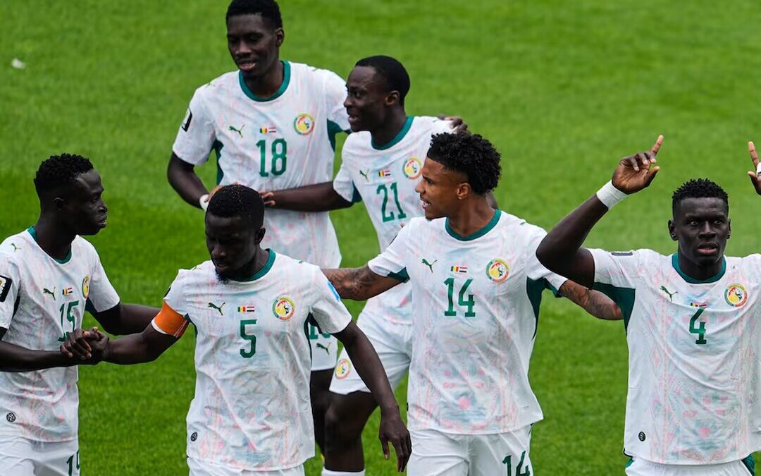 Senegal golea a Irak y mantiene viva la esperanza en el Mundial