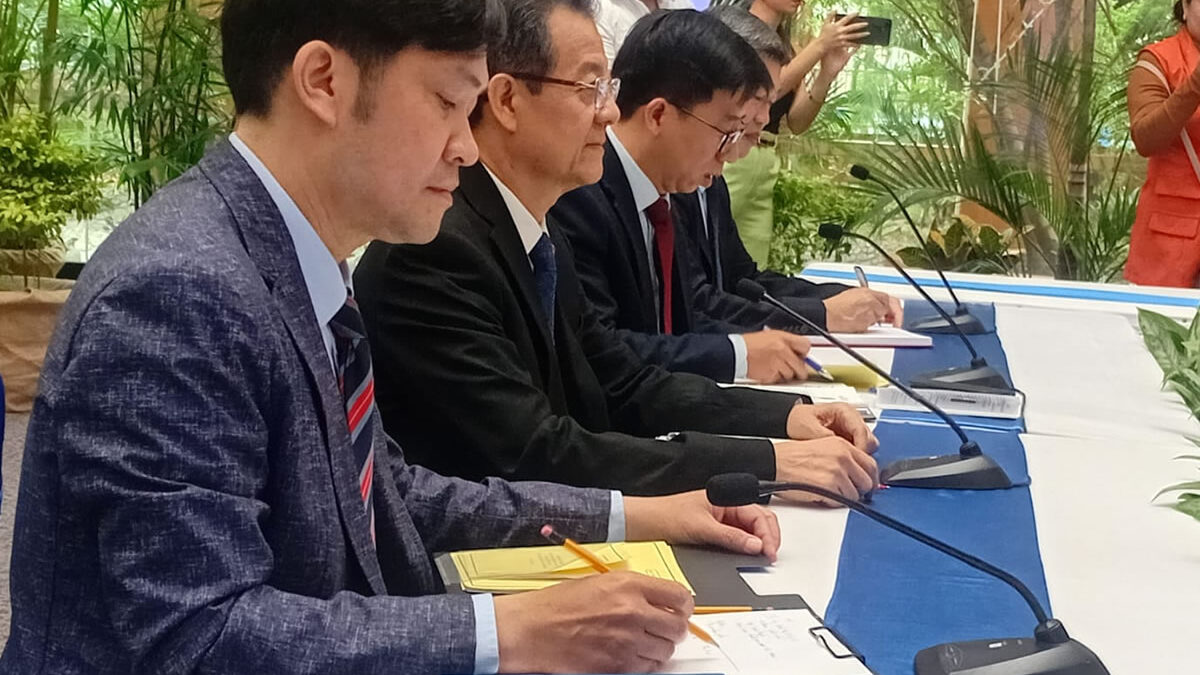 INTUR sostiene encuentro con delegación de alto nivel de Vietnam