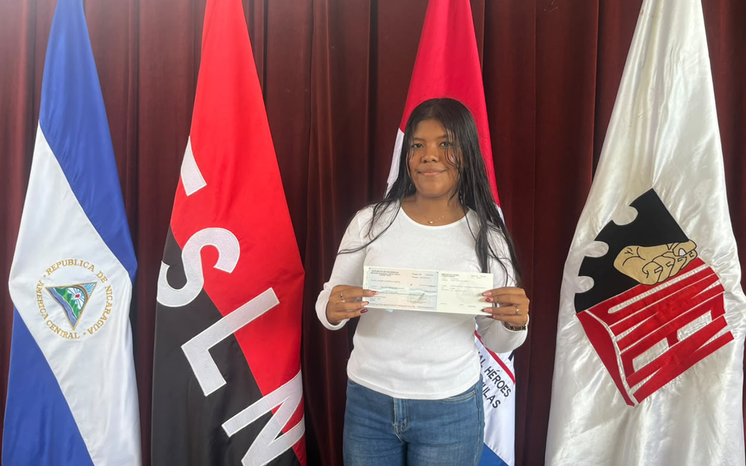 2 mil becas entregadas en la Universidad Nacional Héroes de San José de las Mulas