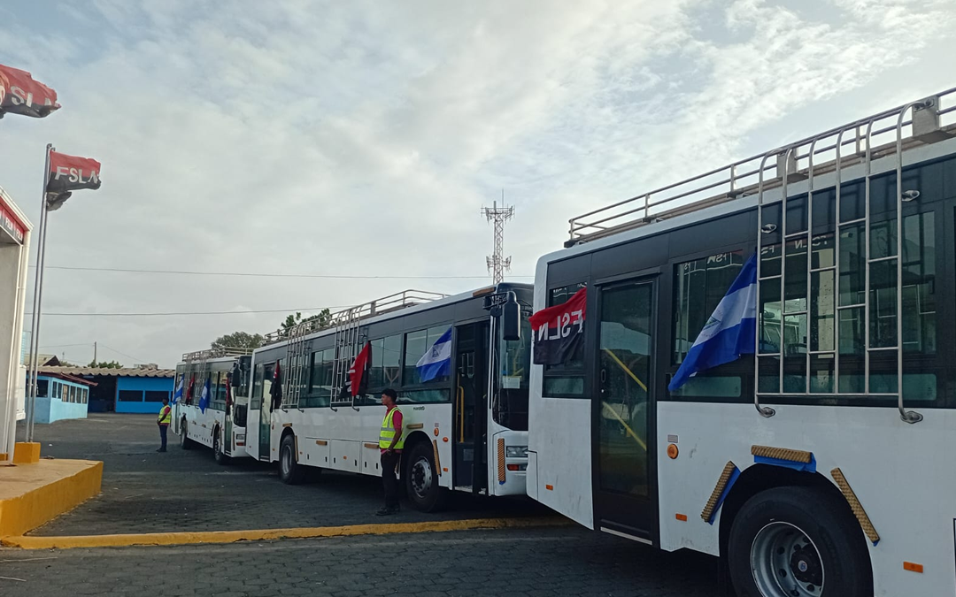 Managua recibe nueva flota de 60 buses para mejorar el transporte