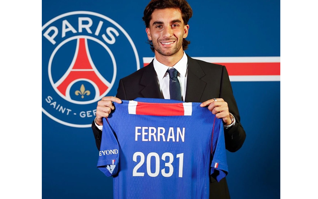 Ferran Torres es presentado como nuevo jugador del PSG