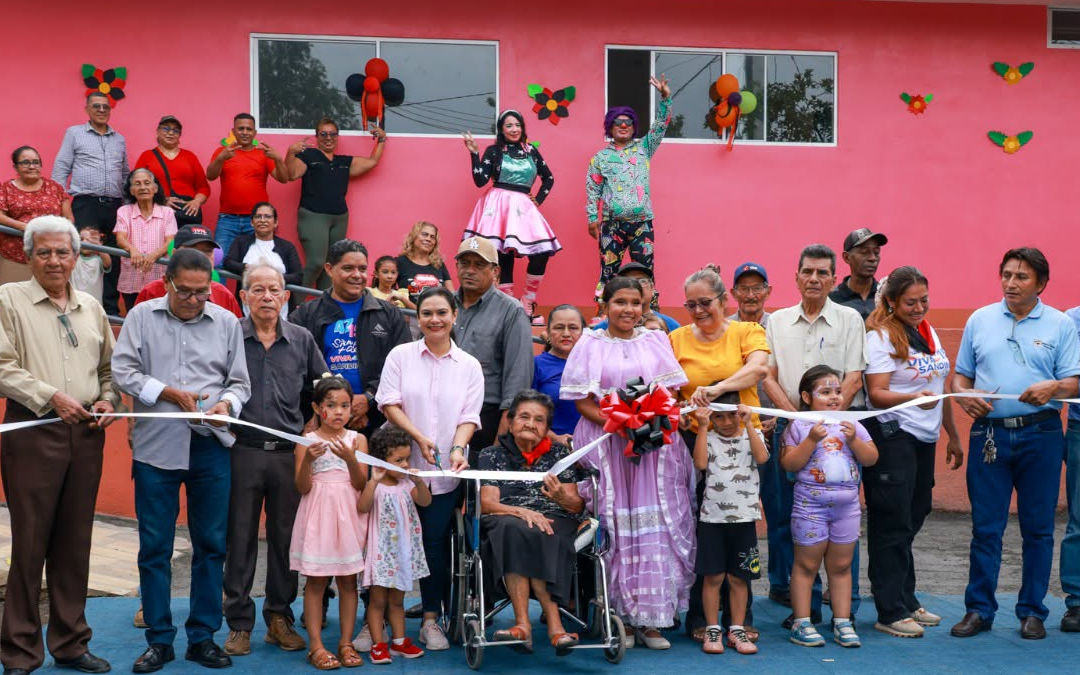Centro comunitario en el barrio Santa Rosa fortalece la atención a las familias