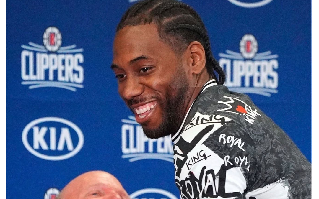 NBA mantiene investigación sobre caso de Kawhi Leonard