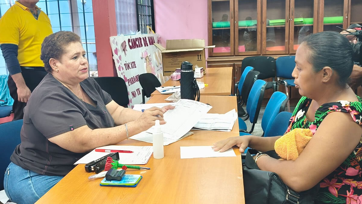Autoridades de salud fortalecen la atención prenatal y ginecológica