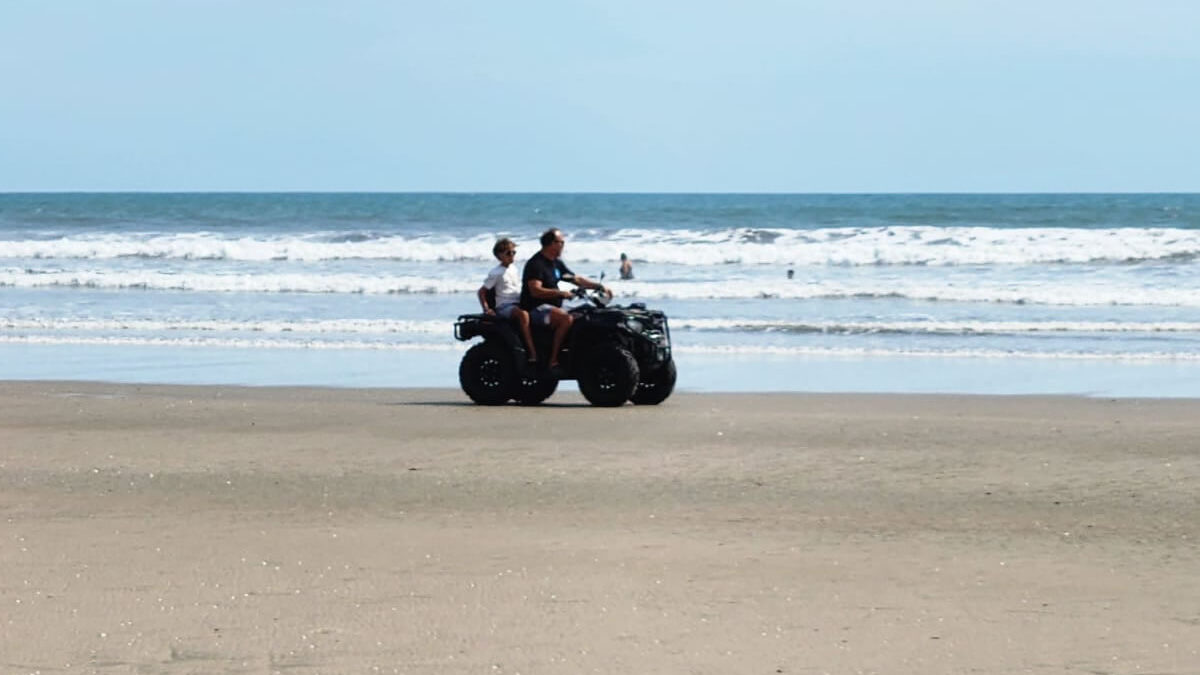 Cierre de vacaciones patrias moviliza a turistas hacia las playas de Nicaragua