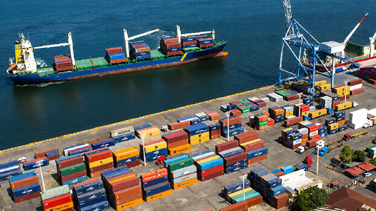 Crece la importación de vehículos desde China y Corea