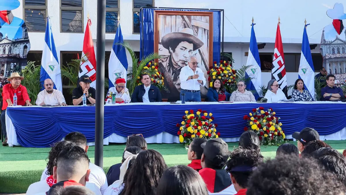Familias nicaragüenses impulsan la consulta constitucional “Hay Patria”