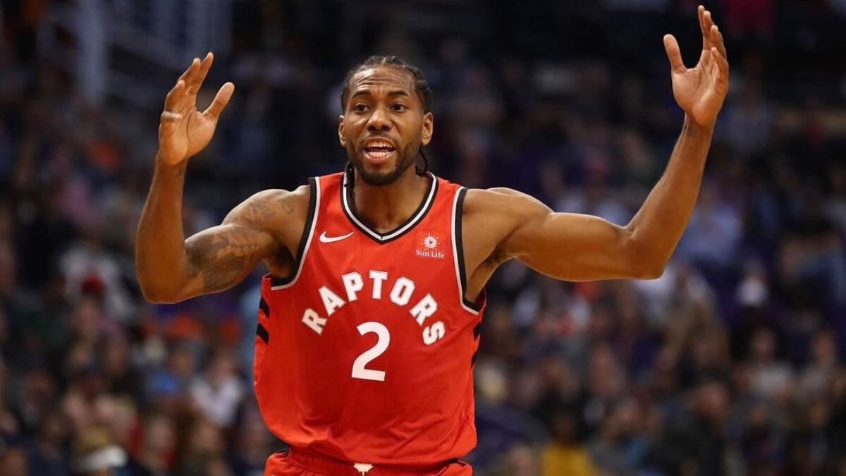 Kawhi Leonard seguirá en Toronto tras acordar extensión por $115 millones