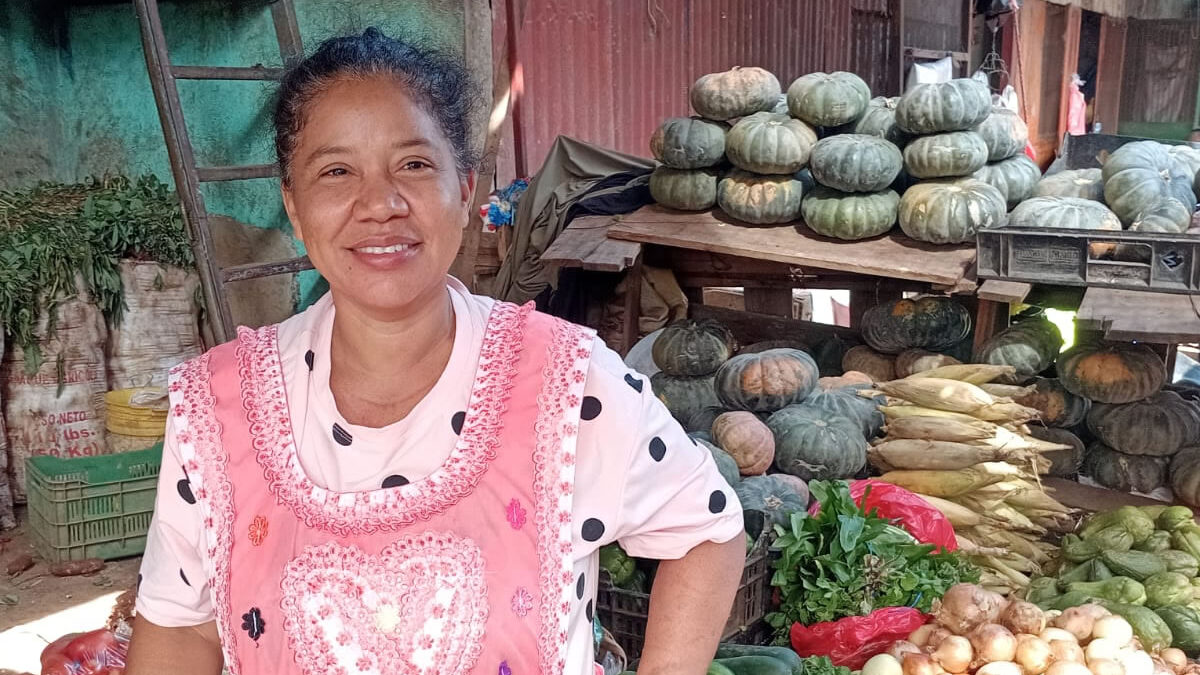 Precios estables de carnes y perecederos en el mercado Oriental