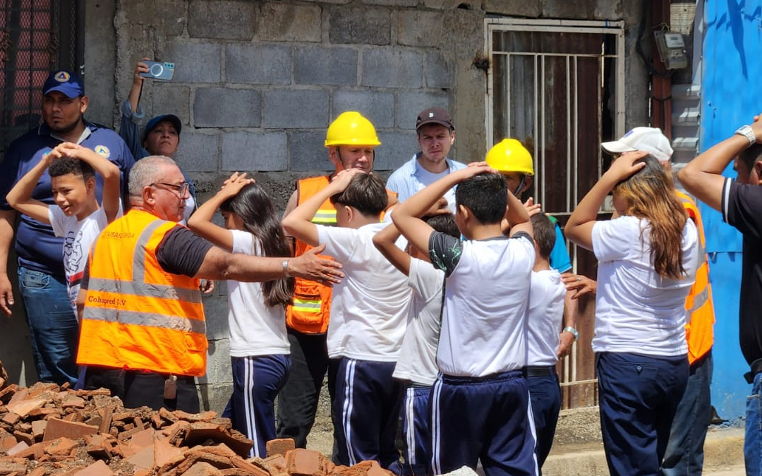 Barrio Hilario Sánchez activa plan ante ejercicio multiamenazas