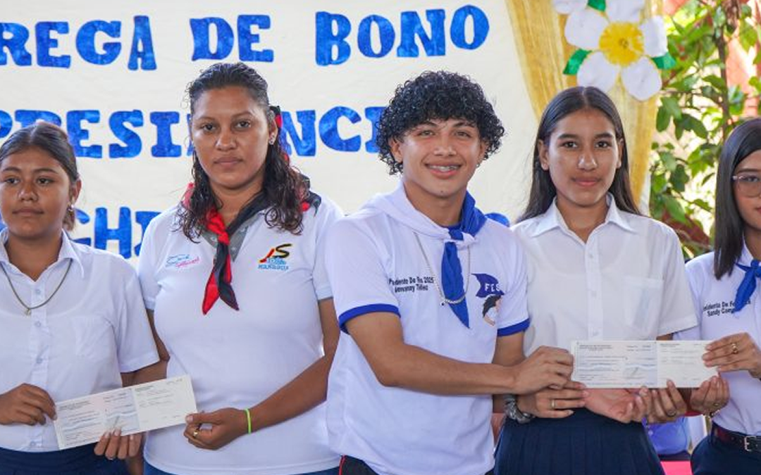Incrementan bono de bachilleres a 4 mil córdobas en Nicaragua