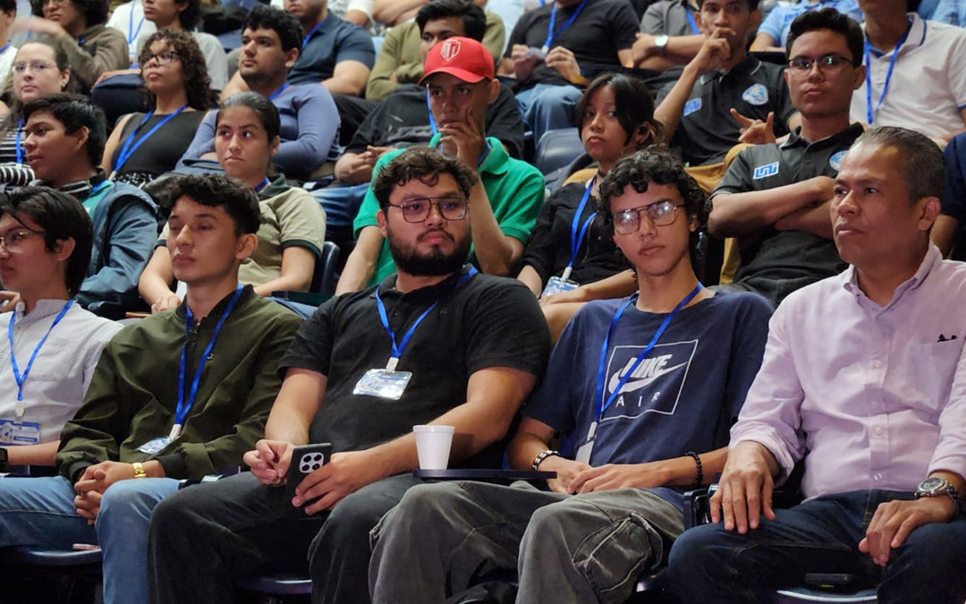 Realizan segundo congreso de tecnologías para universitarios
