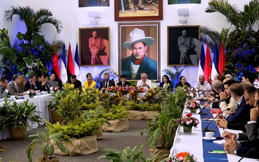 Diplomáticos conocen las reformas parciales constitucionales en su segunda etapa
