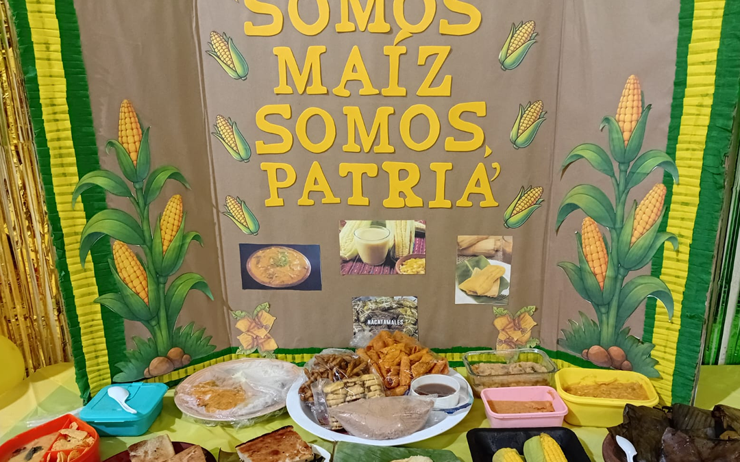 Estudiantes del Maestro Gabriel celebran Día Nacional del Maíz