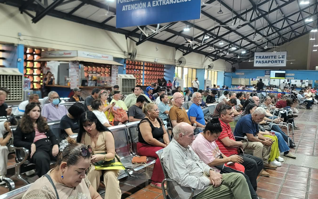 Requisitos para solicitar visa de salida para menores en país