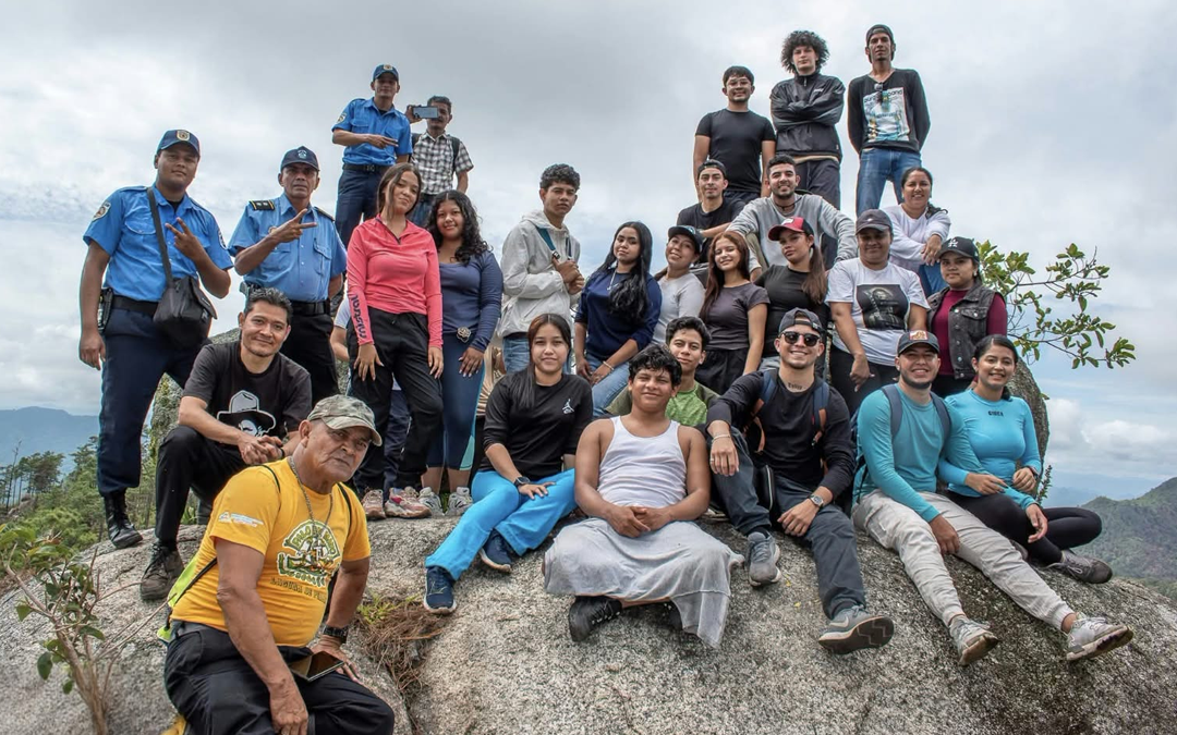 Promueven turismo de aventura en el Cerro La Pedregosa en Nueva Segovia