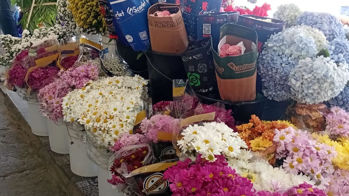 Arreglos florales desde 50 córdobas para el Día de los Difuntos