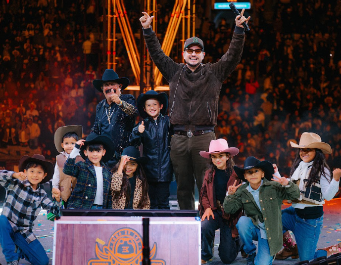 Eden Muñoz abarrota la Plaza de Toros México durante dos noches