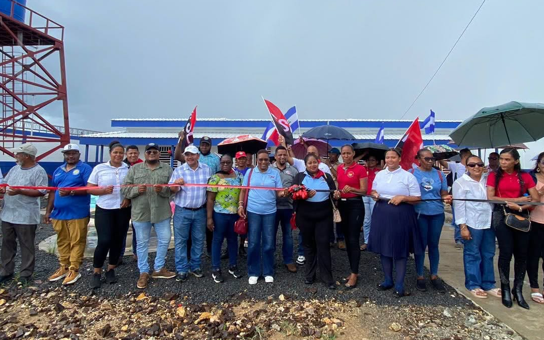 Inauguran mejoras en el Instituto Educativo de Haulover