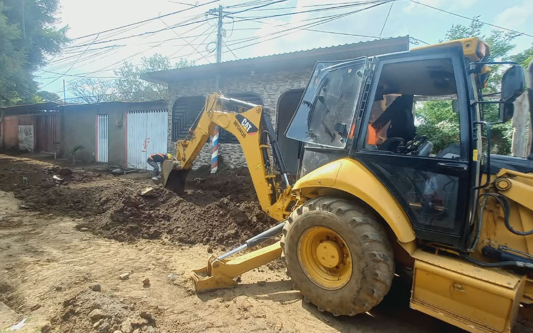 Obra de agua potable alcanza 60% de avance en el barrio Camilo Chamorro