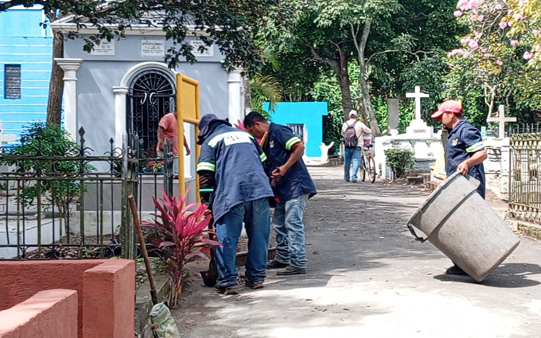 Alcaldías de Carazo remozan camposantos para noviembre