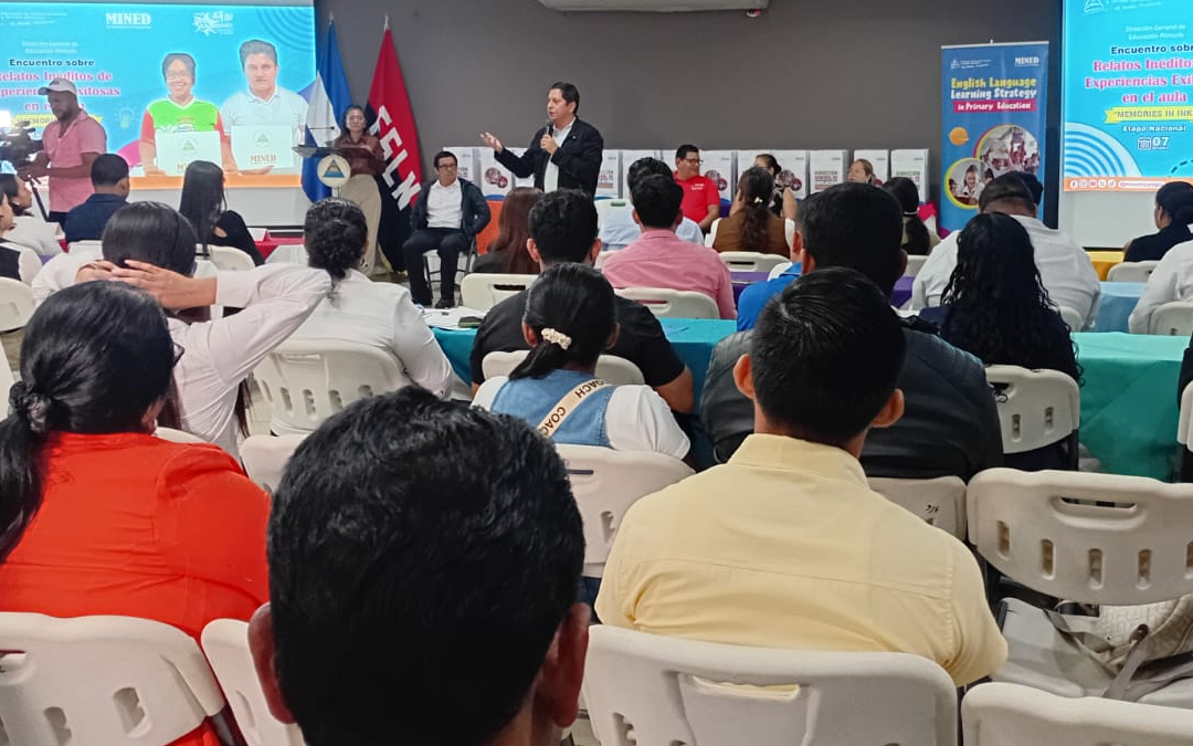 Docentes participan en certamen de enseñanza de inglés