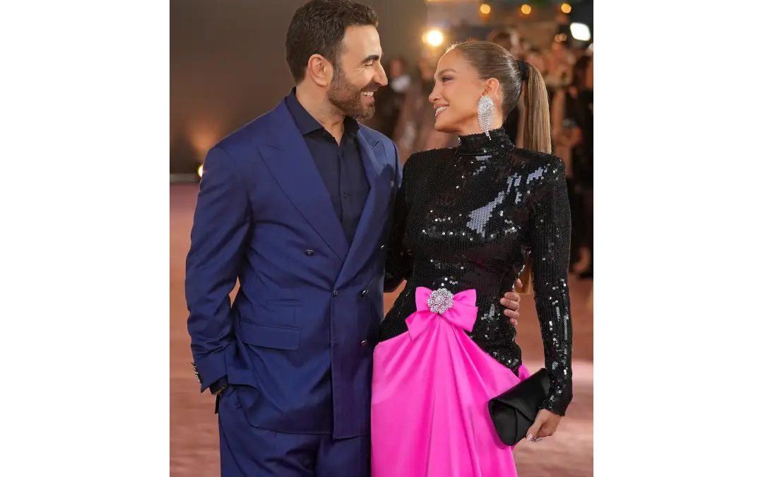 Jennifer Lopez y Brett Goldstein estarían saliendo