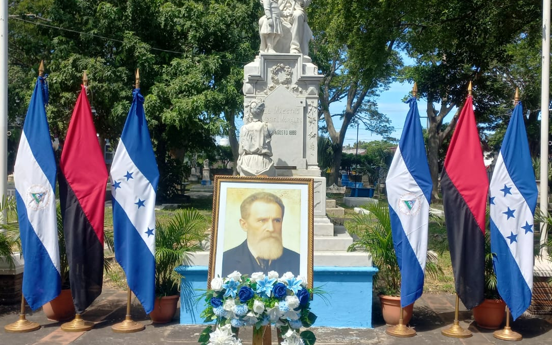 Rinden homenaje al general Florencio Xatruch por su natalicio