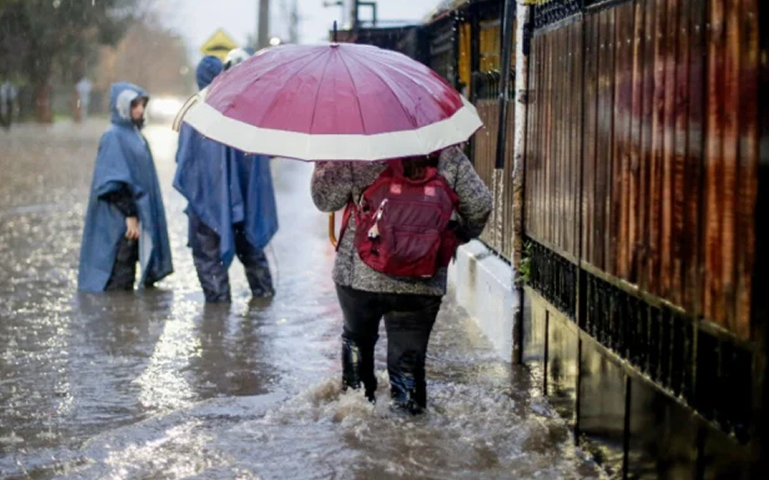 Declaran alerta amarilla en Santiago por lluvias