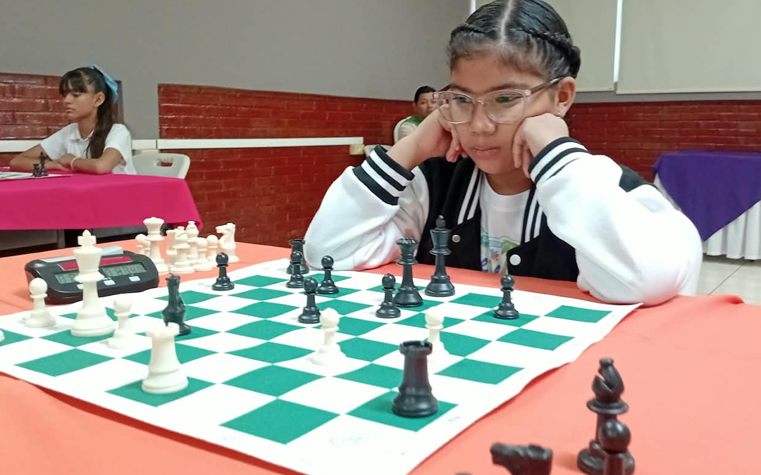 Estudiantes compiten en Olimpiada Nacional de Ajedrez