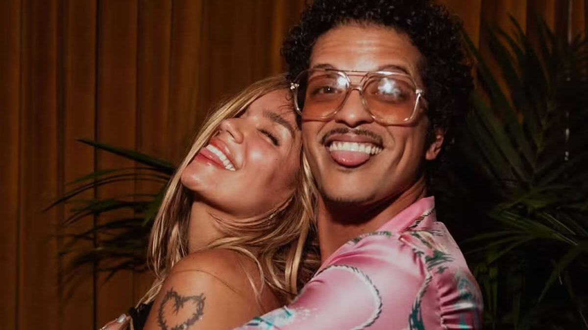 Crecen los rumores de romance entre Karol G y Bruno Mars