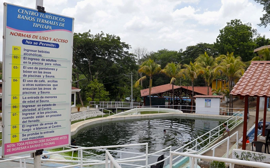 Termales de Tipitapa reciben a familias en busca de los beneficios de sus aguas